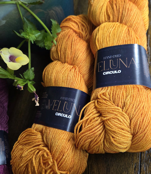 Veluna - Fingering - Dark Cheddar